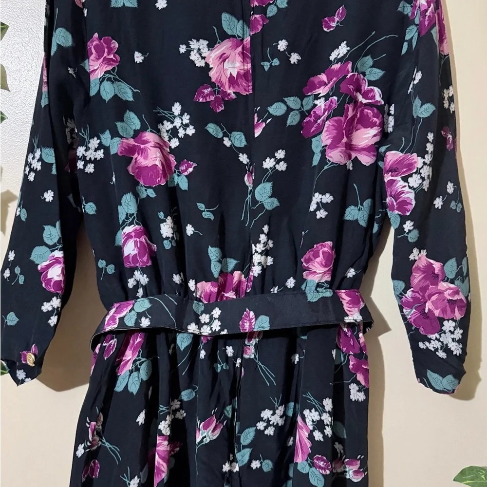 Vintage-Inspired Black Midi Dress with Purple Rose Print - Picture 8 of 12